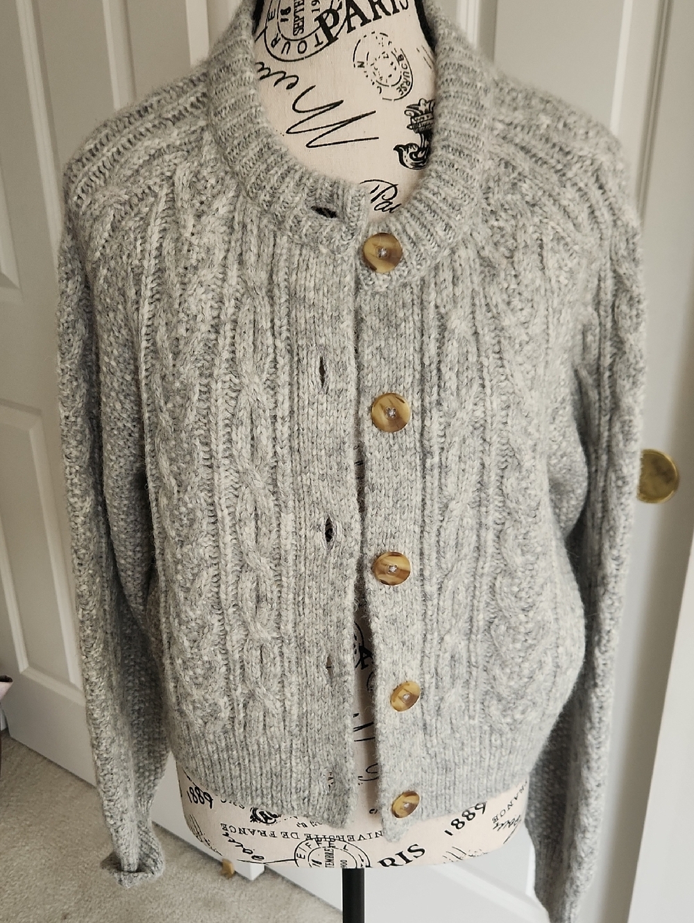 Faherty Gray Frost Cardigan SZ M